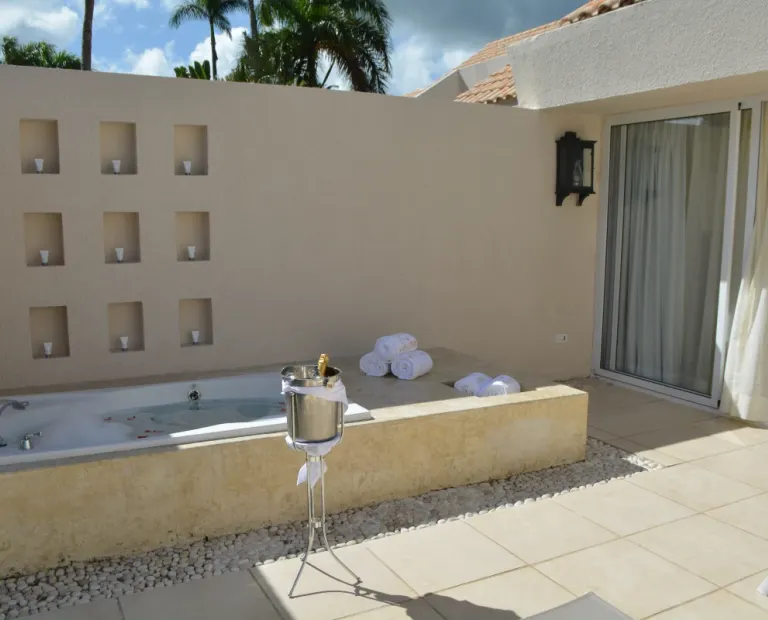 Honeymoon Suites with Royal Package VH Atmosphere Resort & Beach Club Puerto Plata Honeymoon Suites with Royal Package VH Atmosphere Resort & Beach Club Puerto Plata