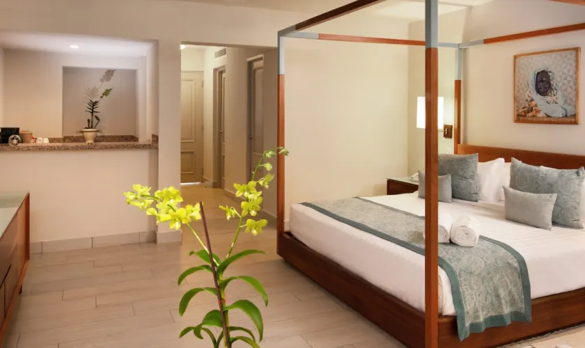 Honeymoon Suites with Royal Package VH Atmosphere Resort & Beach Club Puerto Plata Honeymoon Suites with Royal Package VH Atmosphere Resort & Beach Club Puerto Plata